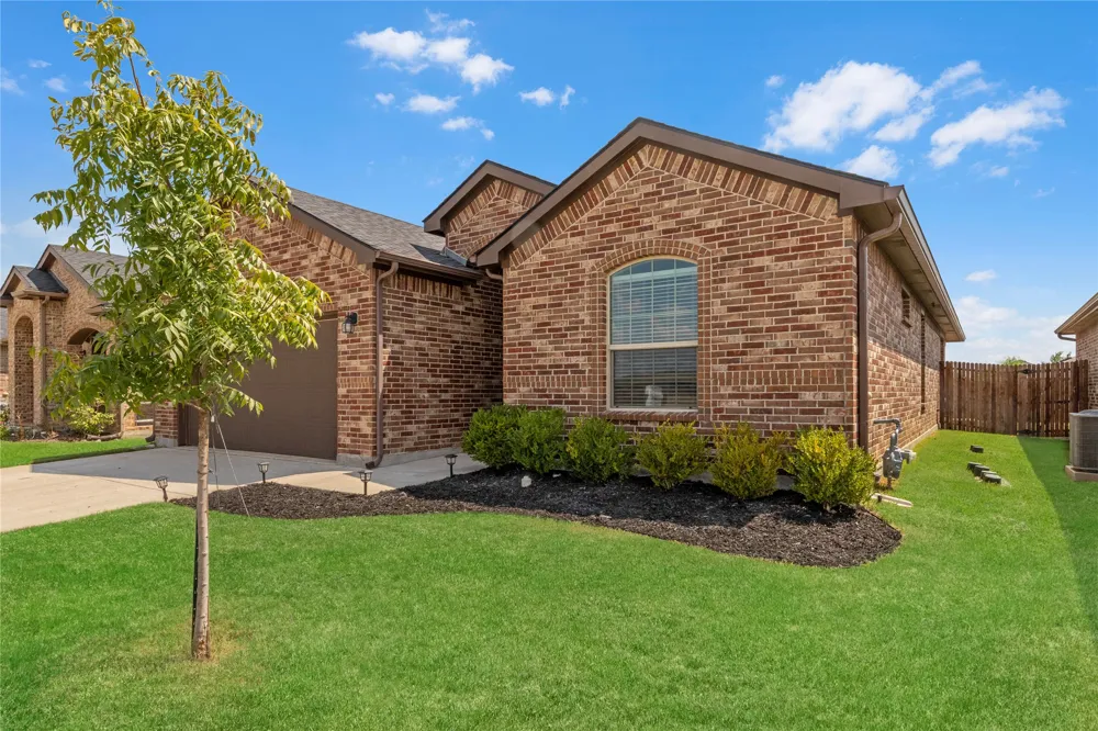 1108 Lakin Road Fort Worth, TX 76177