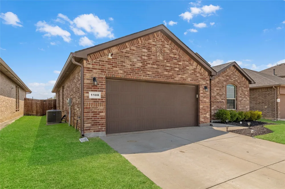 1108 Lakin Road Fort Worth, TX 76177