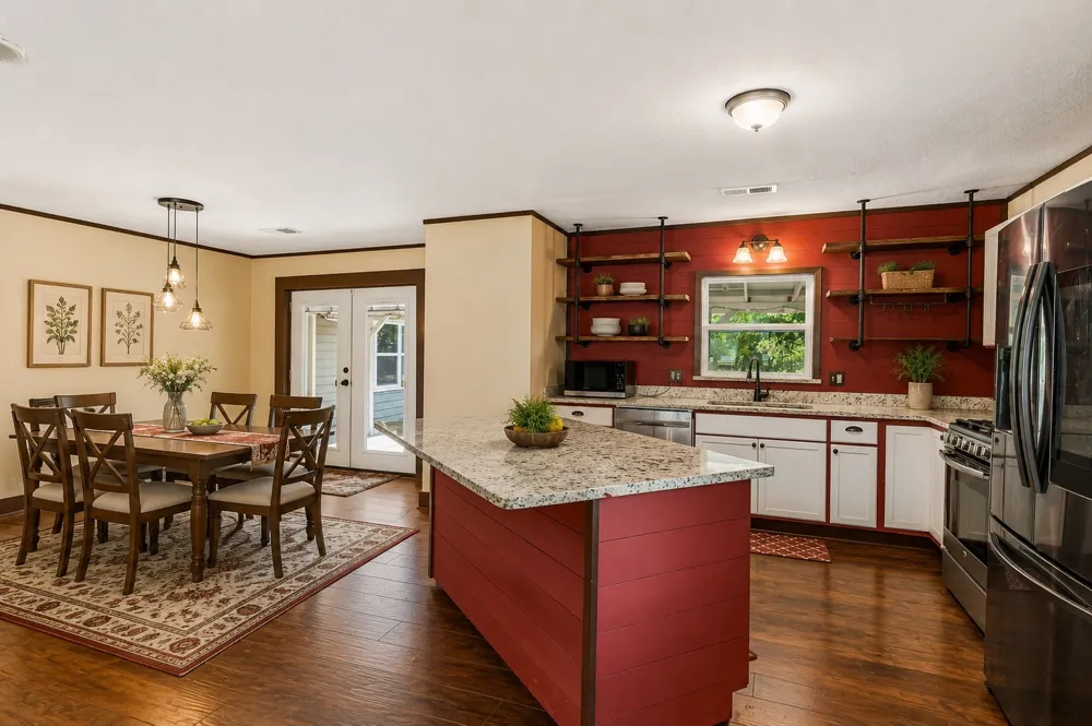 416 S Harrison Street Pilot Point, TX 76258