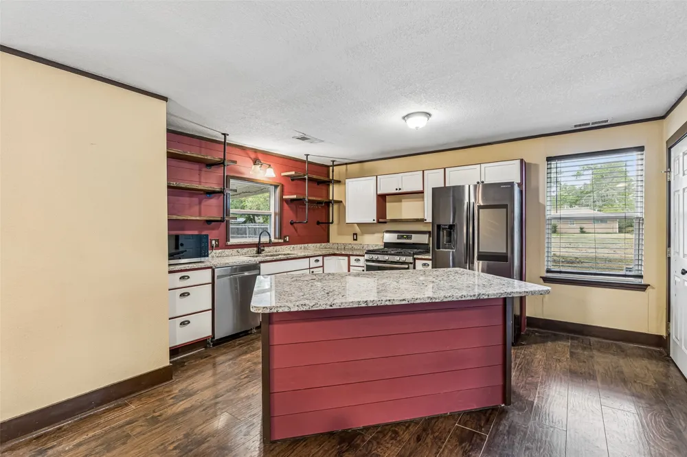 416 S Harrison Street Pilot Point, TX 76258