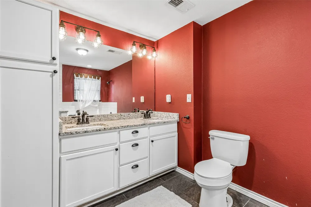 416 S Harrison Street Pilot Point, TX 76258
