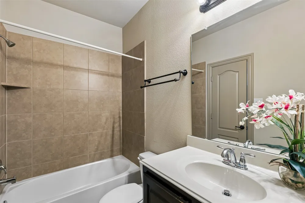 4237 Riverview Drive Carrollton, TX 75010