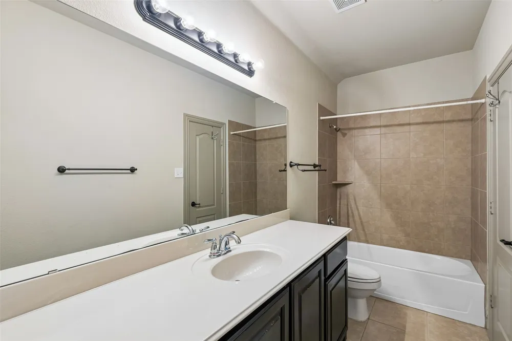 4237 Riverview Drive Carrollton, TX 75010