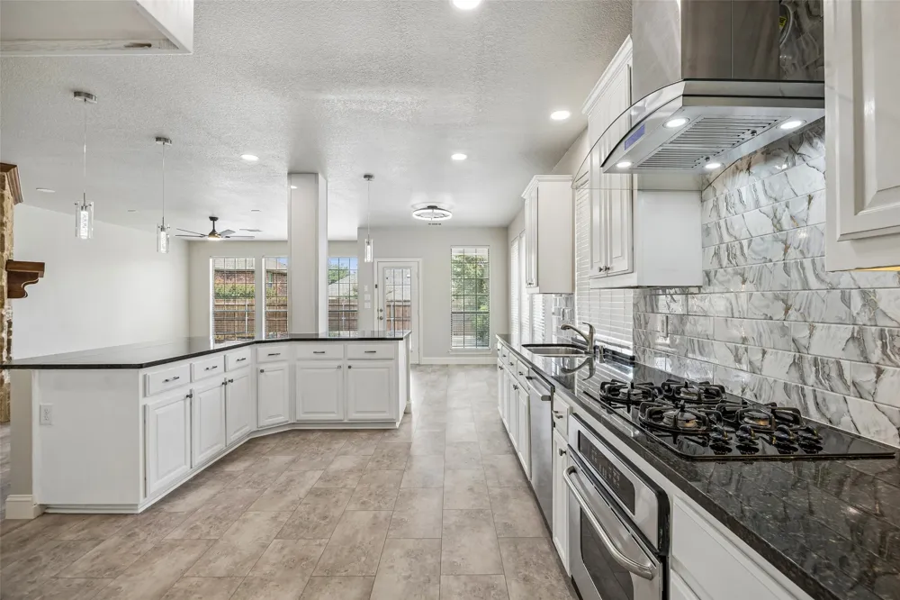 6412 Falcon Ridge Lane McKinney, TX 75071