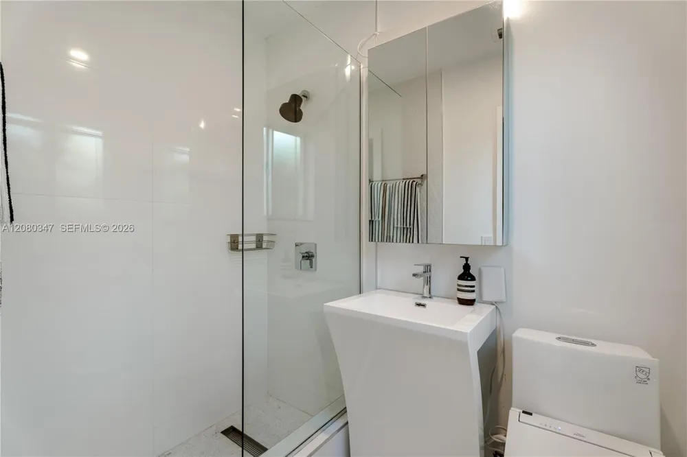 7501 W Adventure Ave North Bay Village, FL 33141