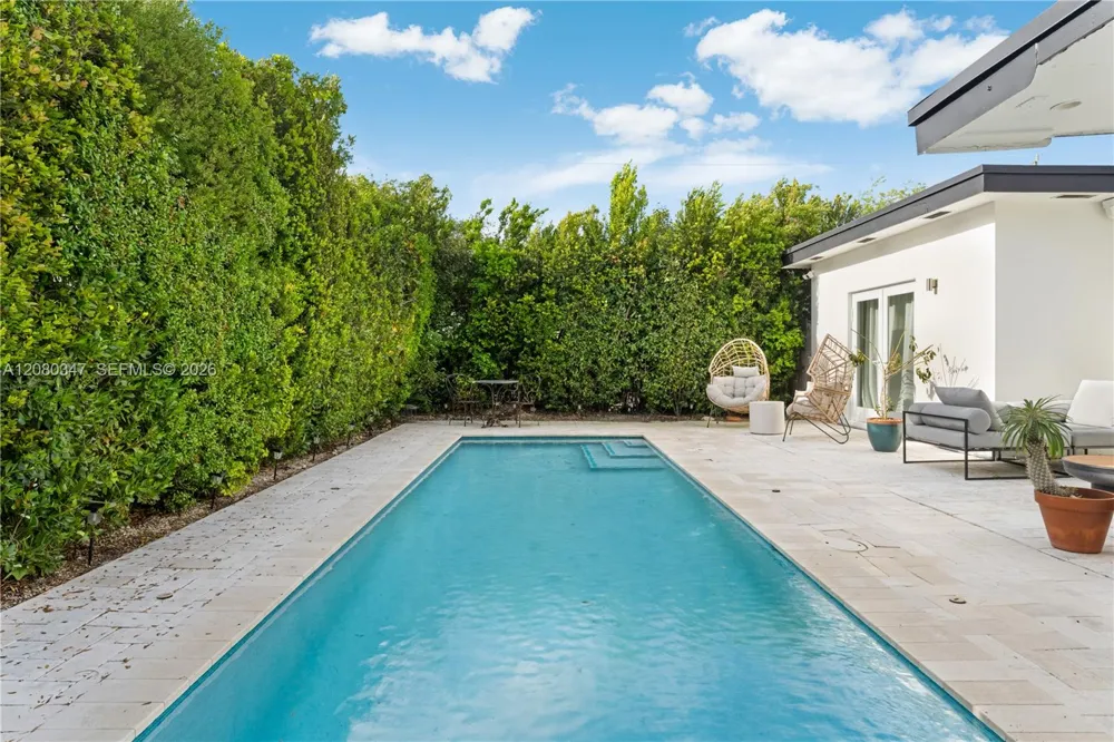 7501 W Adventure Ave North Bay Village, FL 33141