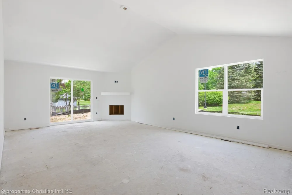 817 Nelsons Ridge Drive Howell City, MI 48843