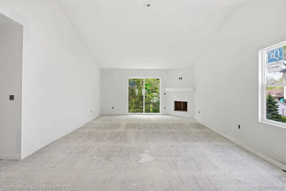817 Nelsons Ridge Drive Howell City, MI 48843