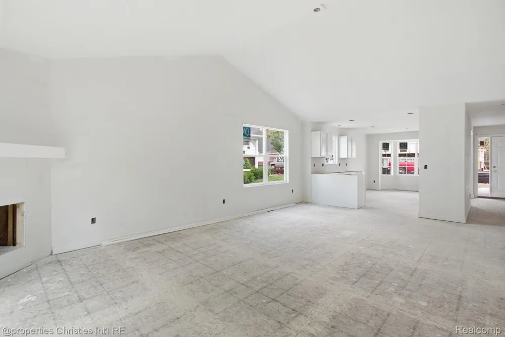 817 Nelsons Ridge Drive Howell City, MI 48843