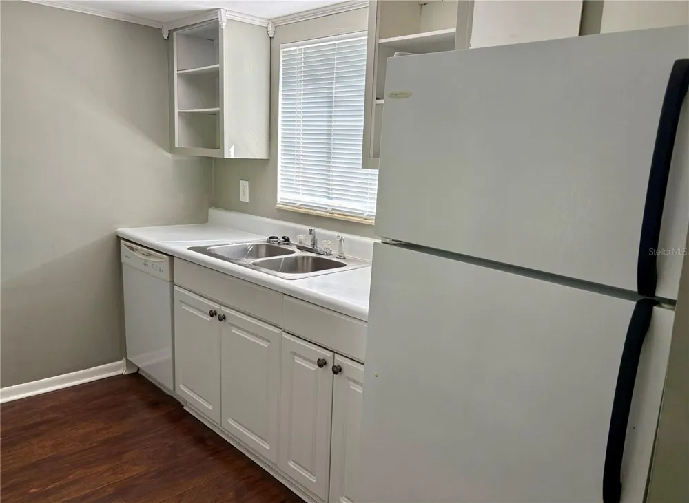 621 99TH AVENUE #104 St Petersburg, FL 33702