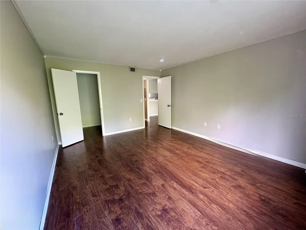 621 99TH AVENUE #104 St Petersburg, FL 33702