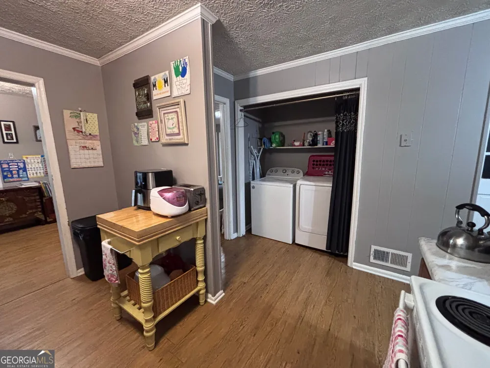 121 E Richardson ST Oxford, GA 30054