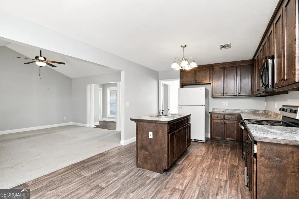 610 Stag Run DR Mansfield, GA 30055