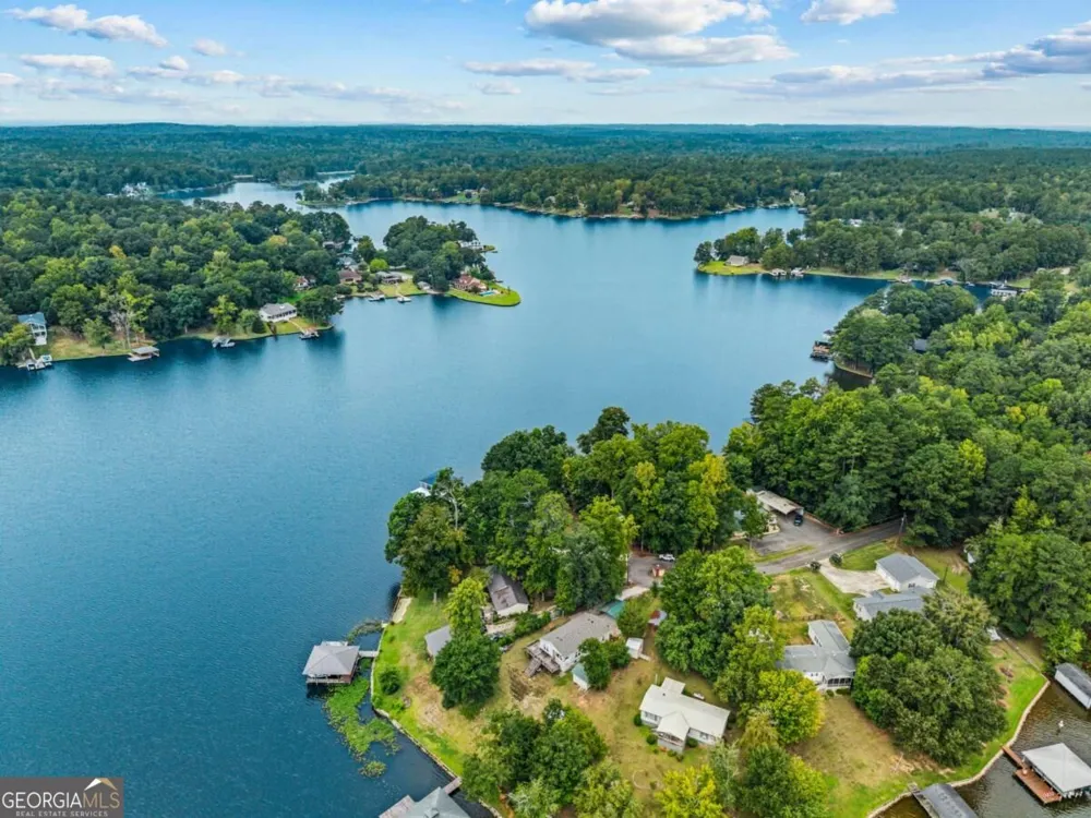 126 Bourbon PT Eatonton, GA 31024