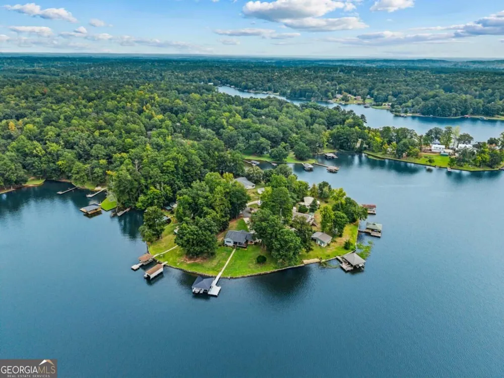 126 Bourbon PT Eatonton, GA 31024