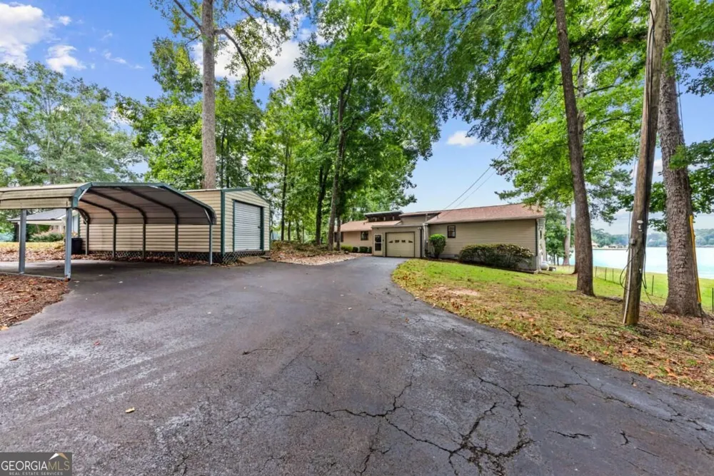 126 Bourbon PT Eatonton, GA 31024