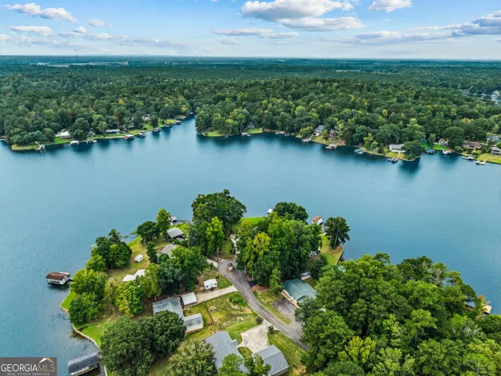 126 Bourbon PT Eatonton, GA 31024