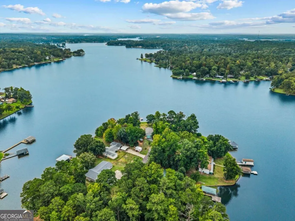 126 Bourbon PT Eatonton, GA 31024