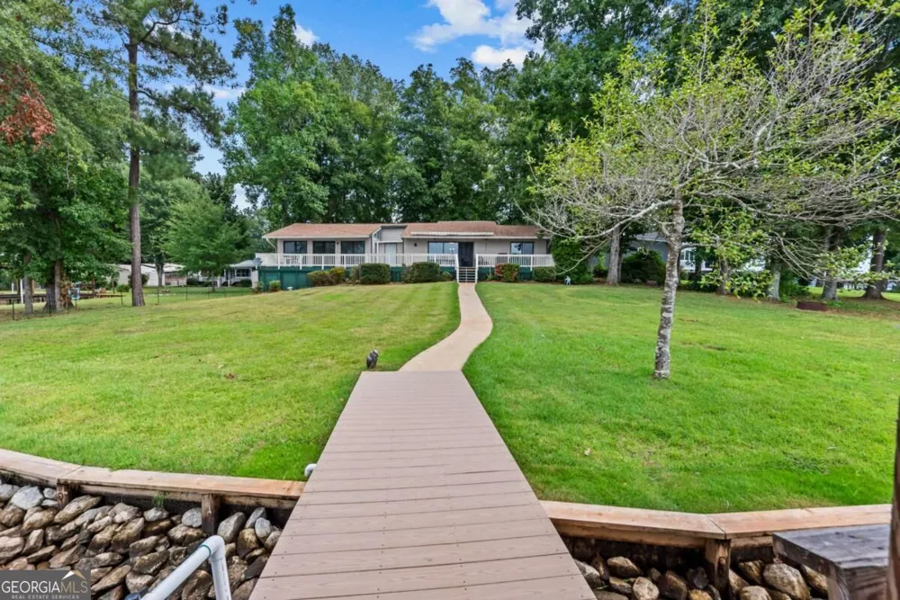 126 Bourbon PT Eatonton, GA 31024