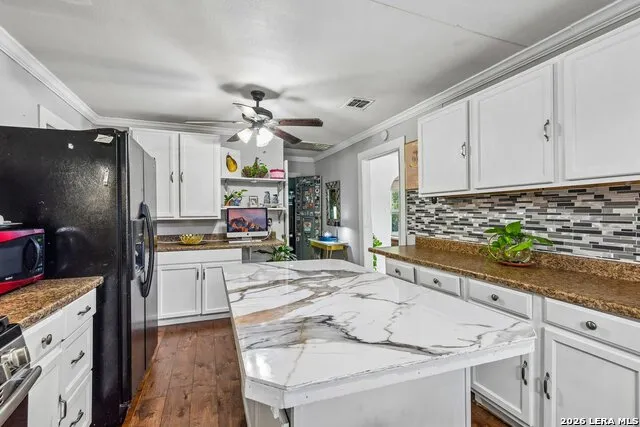 8101 & 8103 Janda Susan Rd San Antonio, TX 78209