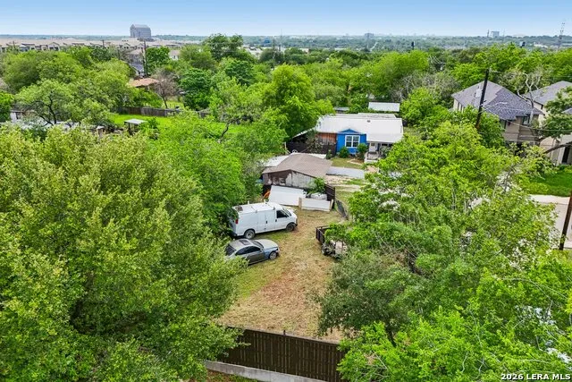 8101 & 8103 Janda Susan Rd San Antonio, TX 78209