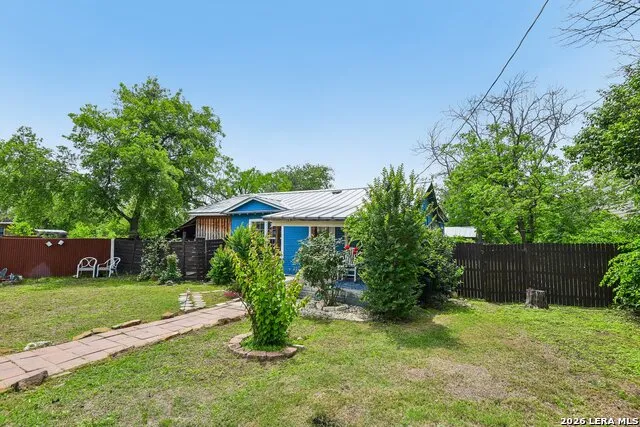 8101 & 8103 Janda Susan Rd San Antonio, TX 78209