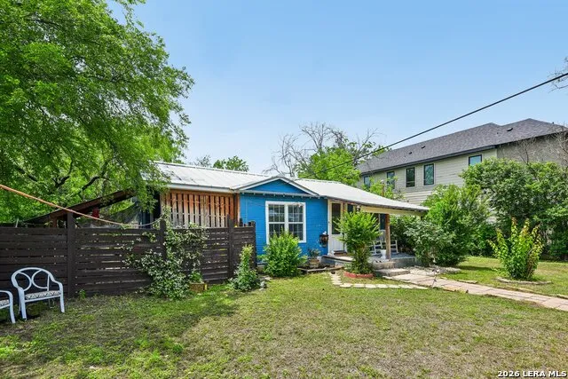 8101 & 8103 Janda Susan Rd San Antonio, TX 78209