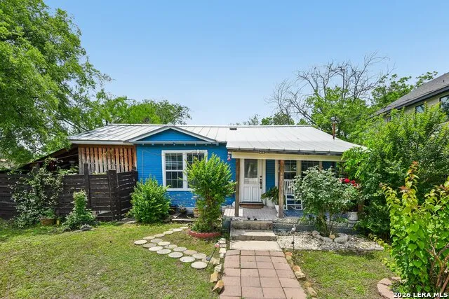 8101 & 8103 Janda Susan Rd San Antonio, TX 78209