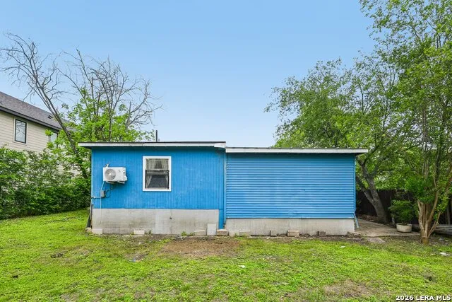 8101 & 8103 Janda Susan Rd San Antonio, TX 78209