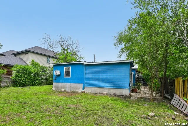 8101 & 8103 Janda Susan Rd San Antonio, TX 78209