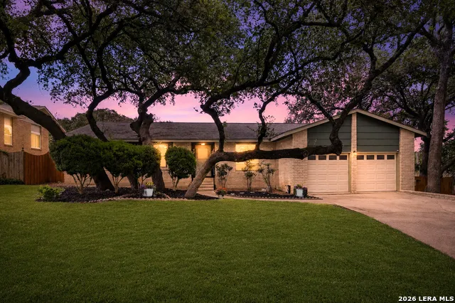 2102 Oak Ranch San Antonio, TX 78259
