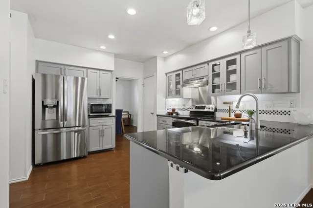 2102 Oak Ranch San Antonio, TX 78259