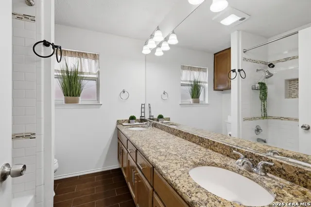 2102 Oak Ranch San Antonio, TX 78259