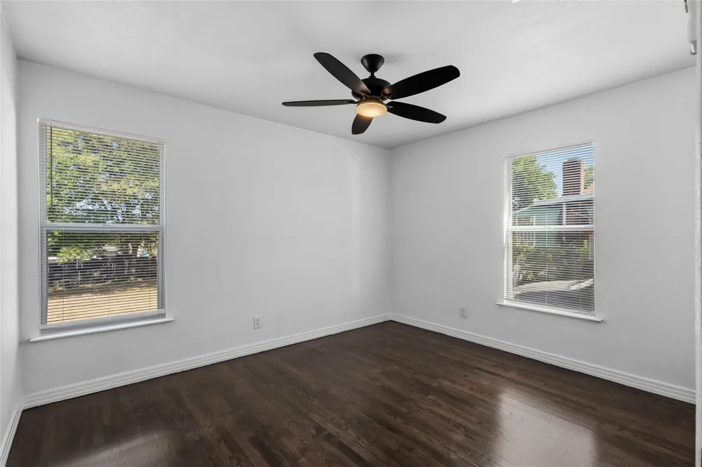 3222 Nebraska Avenue Dallas, TX 75216