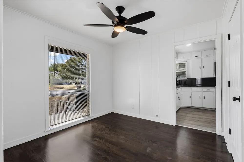 3222 Nebraska Avenue Dallas, TX 75216