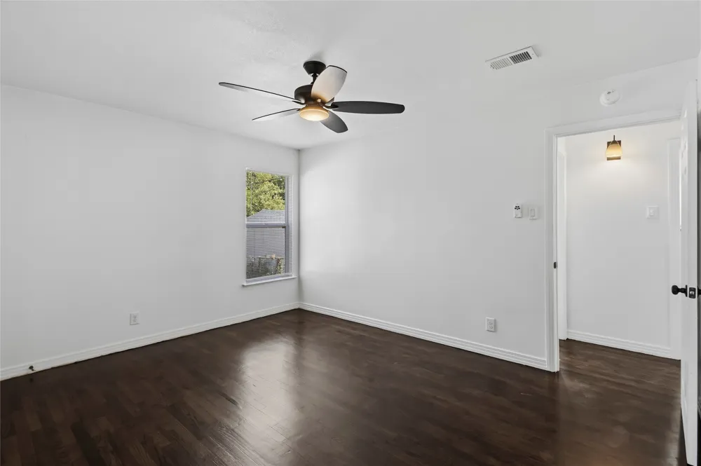 3222 Nebraska Avenue Dallas, TX 75216