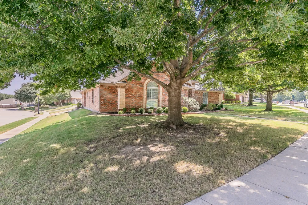 8328 Asta Court Benbrook, TX 76126
