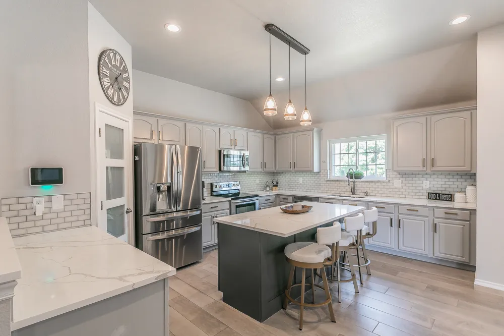 8328 Asta Court Benbrook, TX 76126