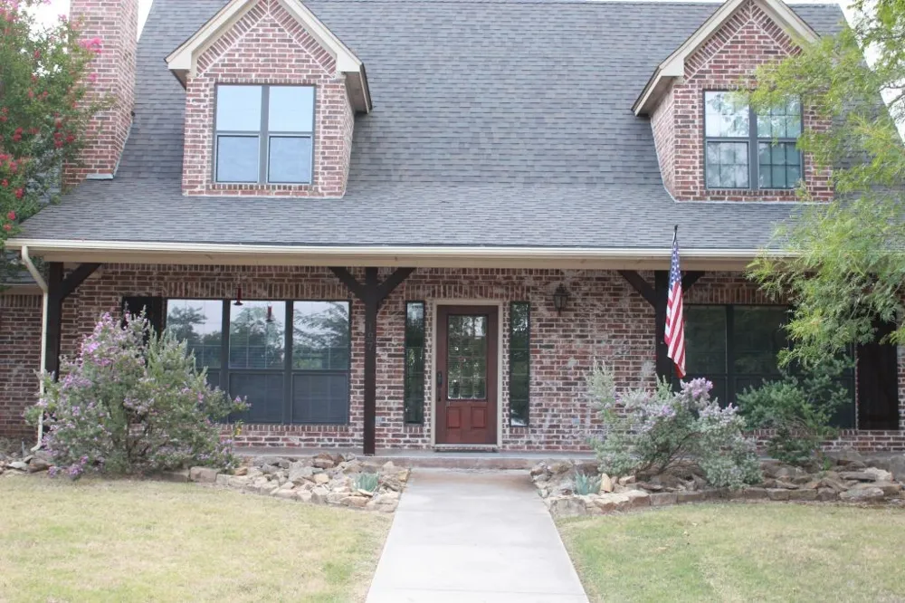 197 E Bay Drive Bridgeport, TX 76426