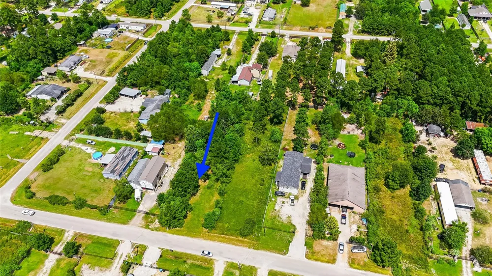 801 County Road 3479j Cleveland, TX 77327