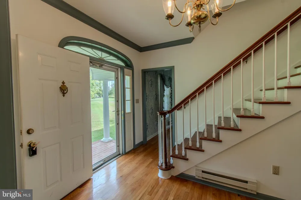 6253 MIDDLE POINT ROAD Neavitt, MD 21652