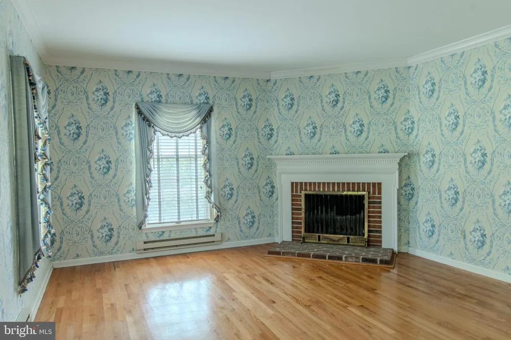 6253 MIDDLE POINT ROAD Neavitt, MD 21652
