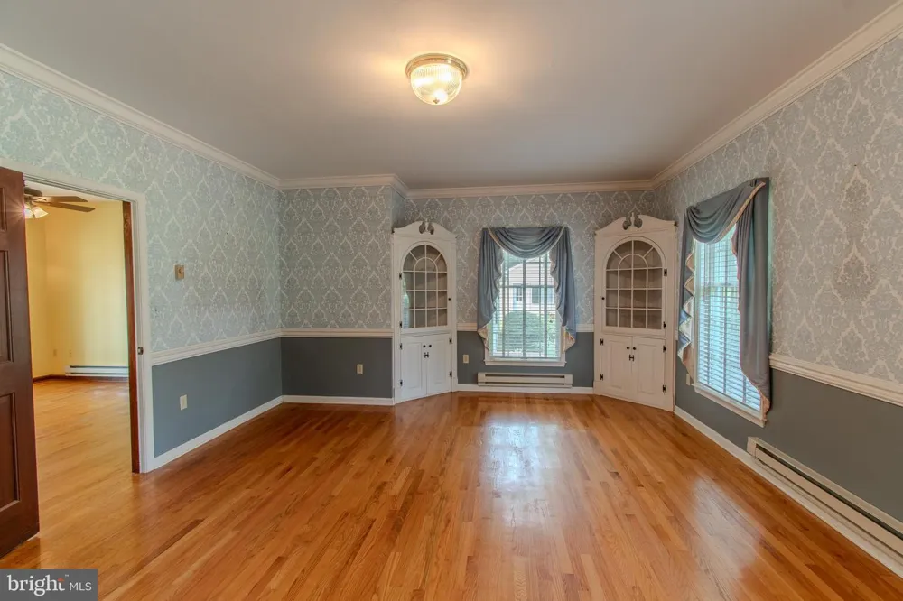 6253 MIDDLE POINT ROAD Neavitt, MD 21652