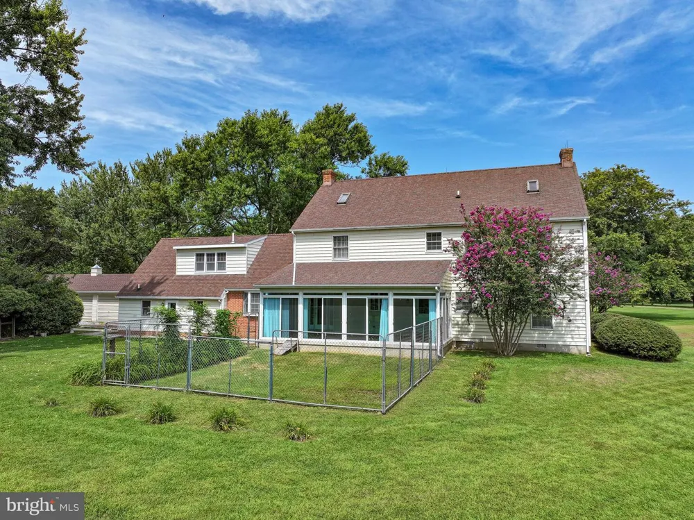 6253 MIDDLE POINT ROAD Neavitt, MD 21652