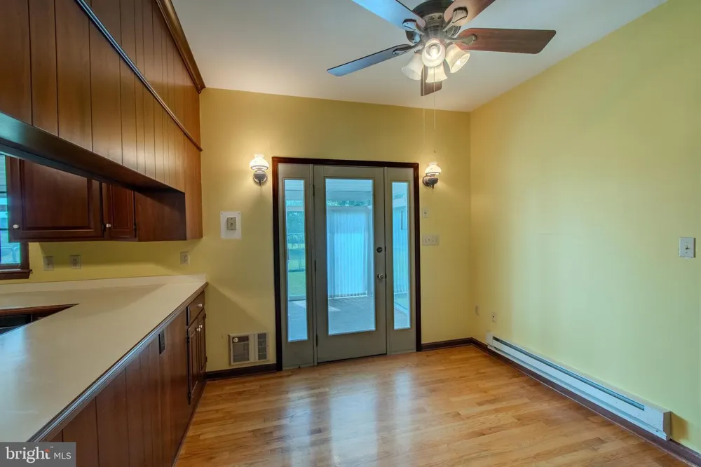 6253 MIDDLE POINT ROAD Neavitt, MD 21652