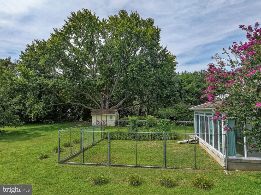 6253 MIDDLE POINT ROAD Neavitt, MD 21652