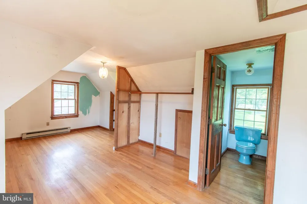 6253 MIDDLE POINT ROAD Neavitt, MD 21652