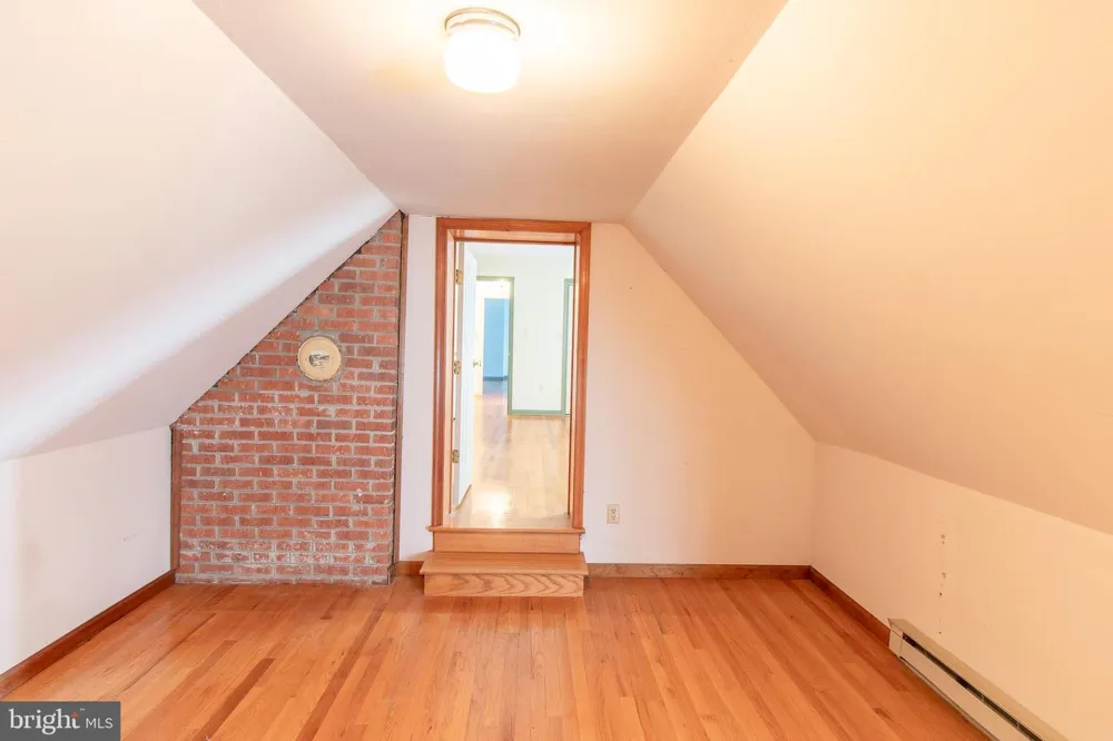 6253 MIDDLE POINT ROAD Neavitt, MD 21652