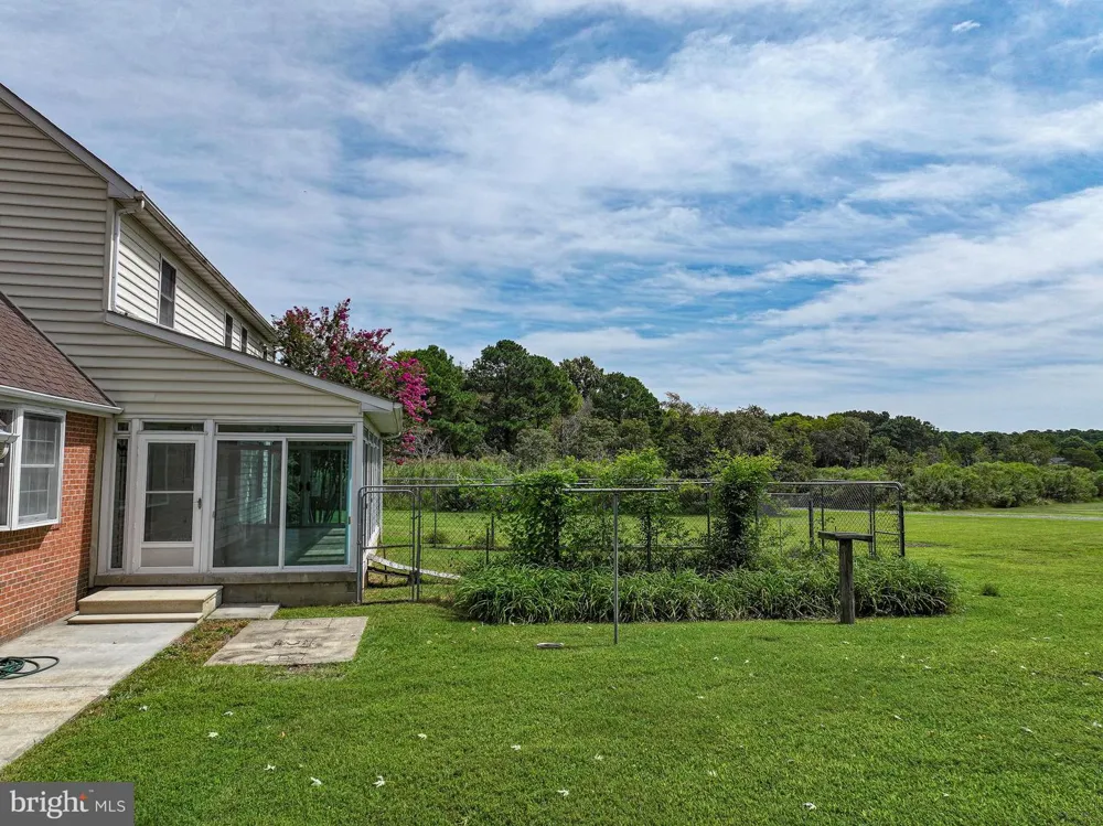6253 MIDDLE POINT ROAD Neavitt, MD 21652
