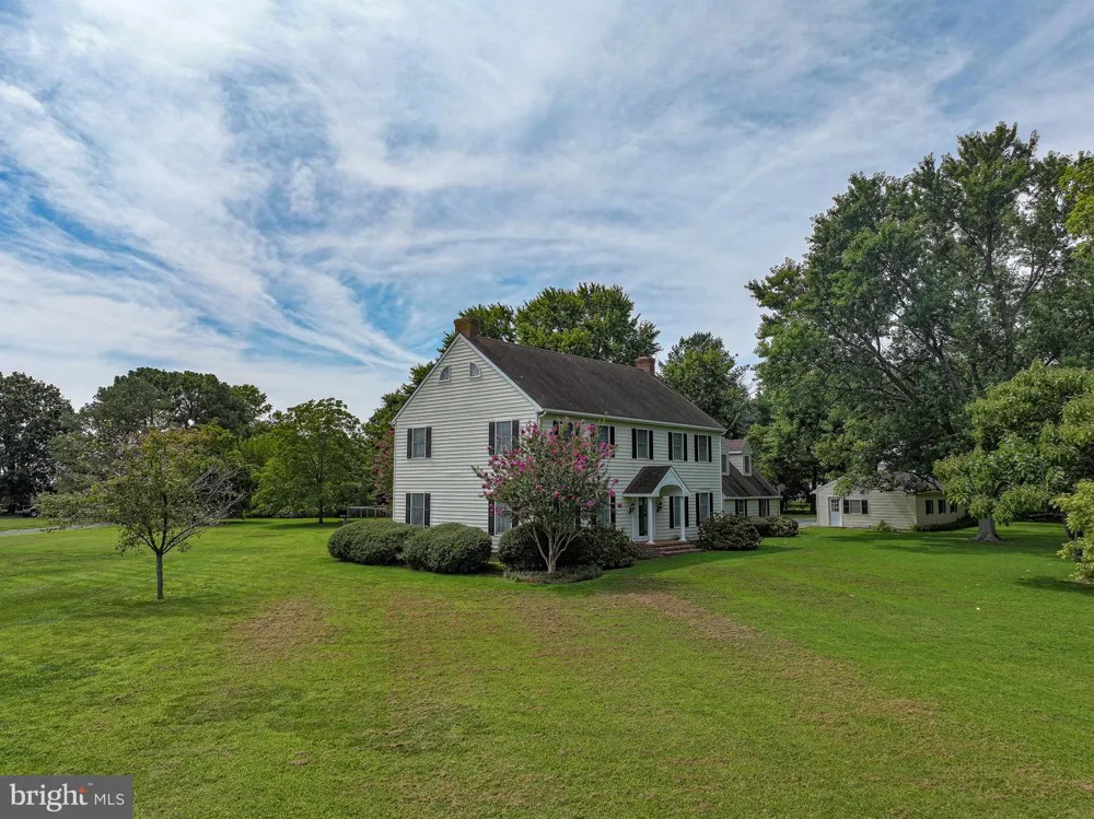 6253 MIDDLE POINT ROAD Neavitt, MD 21652